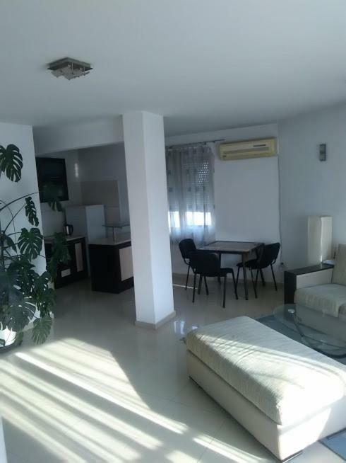 2 Rooms Apartment Plovdiv Kichuk Paris Exterior photo